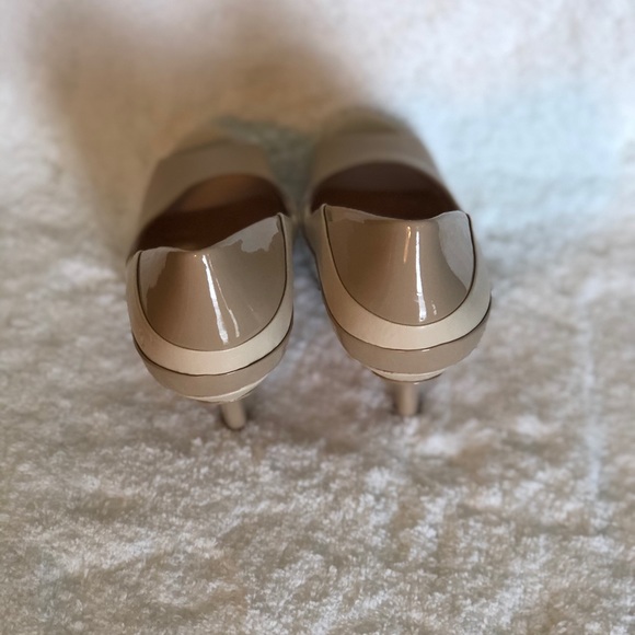 BCBGeneration Liberty Pump - Picture 11 of 11